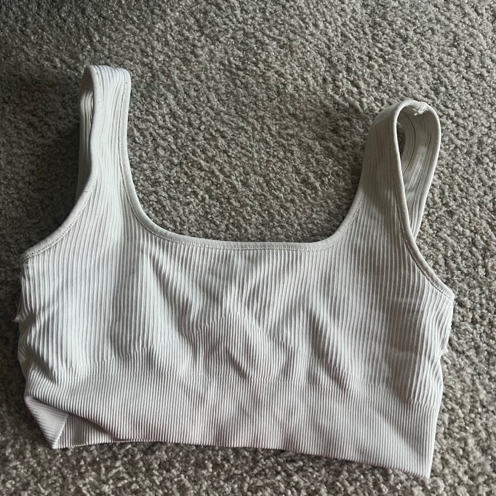 crop top/ bra